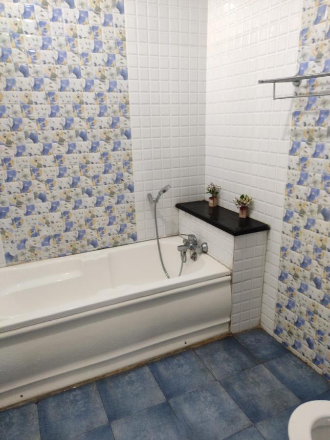 Subasree Cottage Tirunallar Eksteriør billede